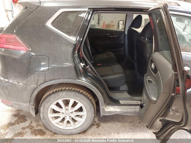 5N1AT2MV5HC735396 Nissan ROGUE SV