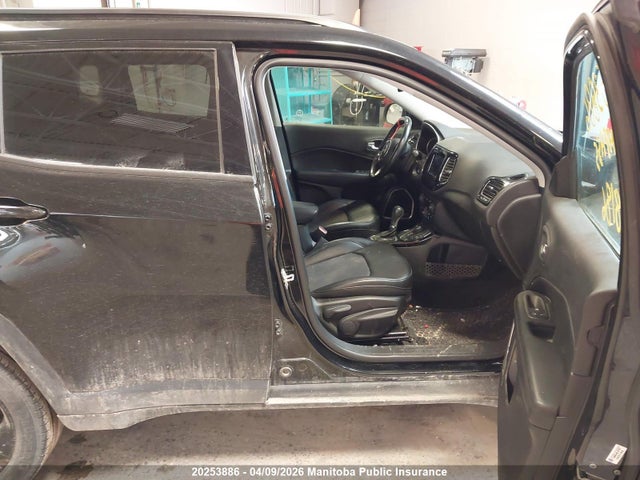 3C4NJDBB3JT398186 Jeep Compass North