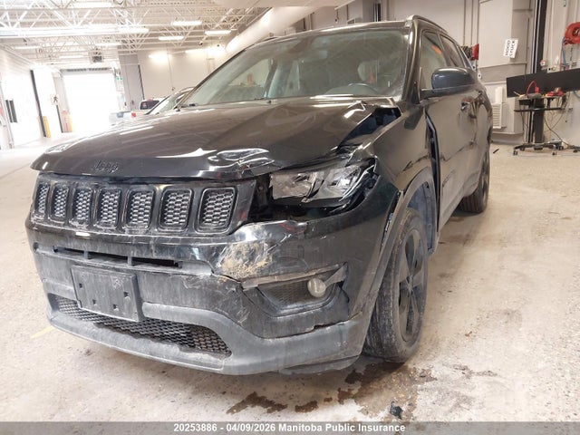 3C4NJDBB3JT398186 Jeep Compass North
