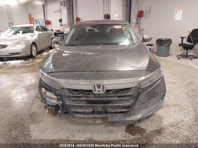 1HGCV1F99JA802604 Honda Accord Touring