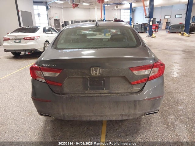 1HGCV1F99JA802604 Honda Accord Touring