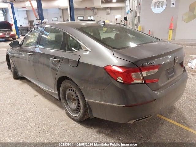 1HGCV1F99JA802604 Honda Accord Touring