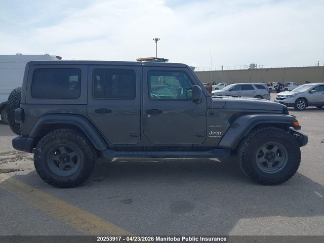1C4HJXEGXMW833032 Jeep Wrangler Unlimited Sahara