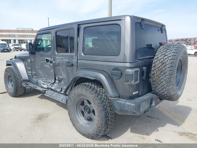 1C4HJXEGXMW833032 Jeep Wrangler Unlimited Sahara