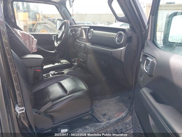 1C4HJXEGXMW833032 Jeep Wrangler Unlimited Sahara