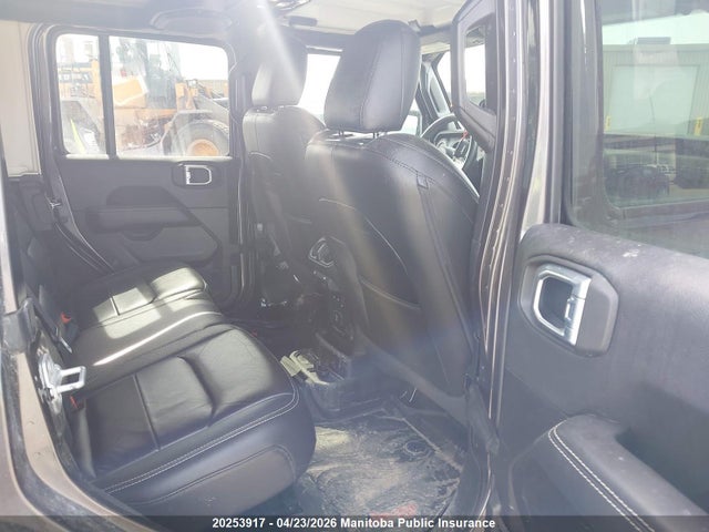 1C4HJXEGXMW833032 Jeep Wrangler Unlimited Sahara