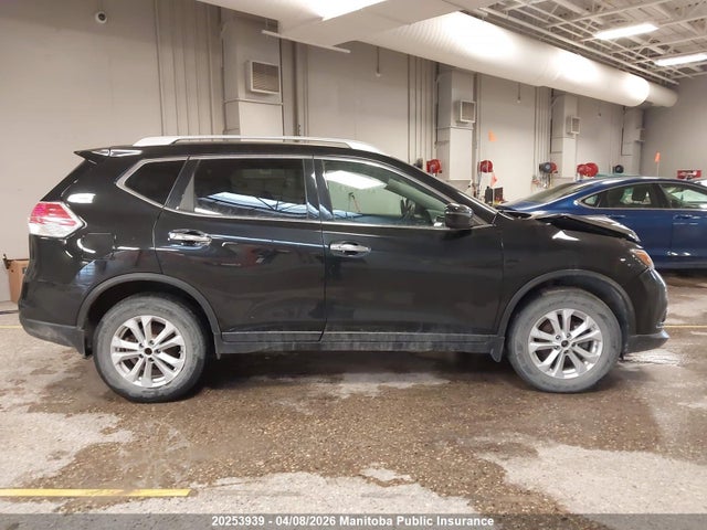 20253939 :رقم المزاد ، 5N1AT2MVXGC855144 vin ، 2016 Nissan Rogue Sv مزاد بيع