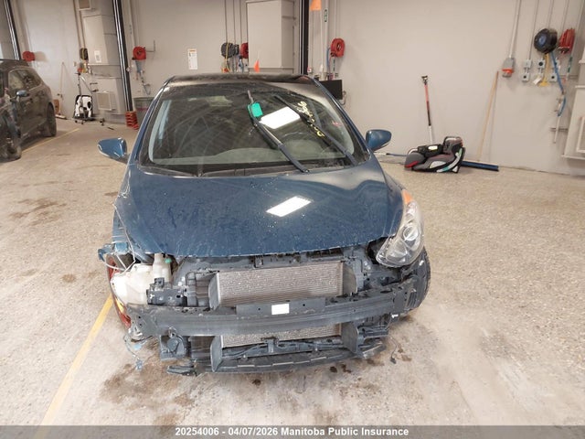 KMHD35LH6GU310840 Hyundai Elantra Gt Gls