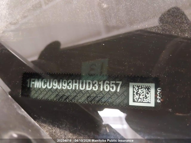 1FMCU9J93HUD31657 Ford Escape Titanium