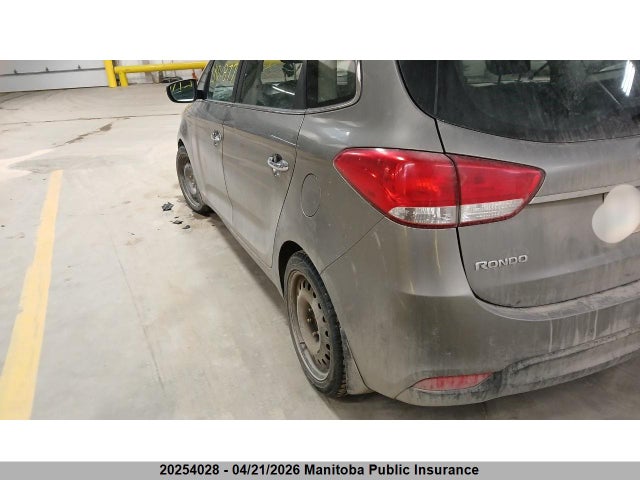 Продажа на аукционе авто 2014 Kia Rondo Ex, vin: KNAHU8A39E7011363, номер лота: 20254028