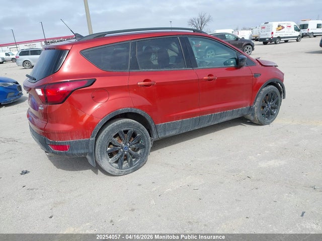 20254057 :رقم المزاد ، 1FMCU9GD1KUC58873 vin ، 2019 Ford Escape Se مزاد بيع