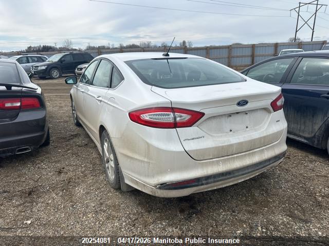 20254081 :رقم المزاد ، 1FA6P0H78F5102543 vin ، 2015 Ford Fusion Se مزاد بيع
