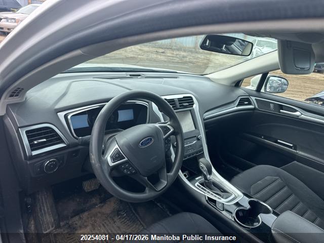 20254081 :رقم المزاد ، 1FA6P0H78F5102543 vin ، 2015 Ford Fusion Se مزاد بيع