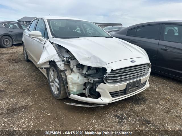 20254081 :رقم المزاد ، 1FA6P0H78F5102543 vin ، 2015 Ford Fusion Se مزاد بيع