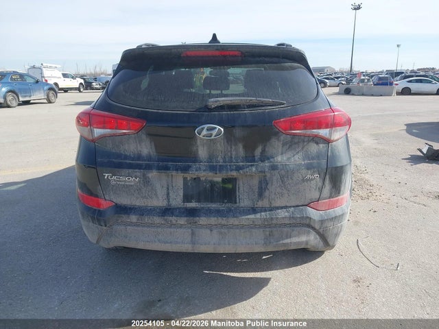 KM8J3CA48JU727973 Hyundai Tucson