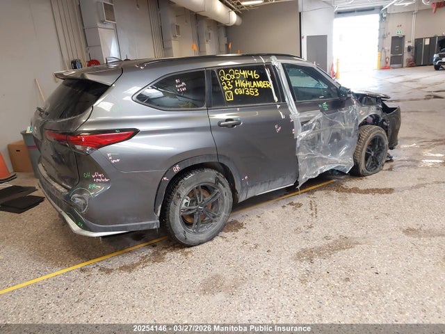 5TDKDRBHXPS021353 Toyota Highlander Xse