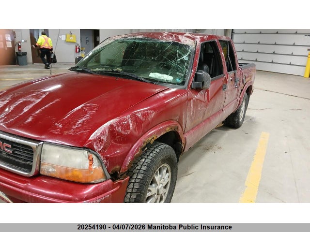 20254190 :رقم المزاد ، 1GTDT13W22K230421 vin ، 2002 Gmc Sonoma Crew Cab مزاد بيع