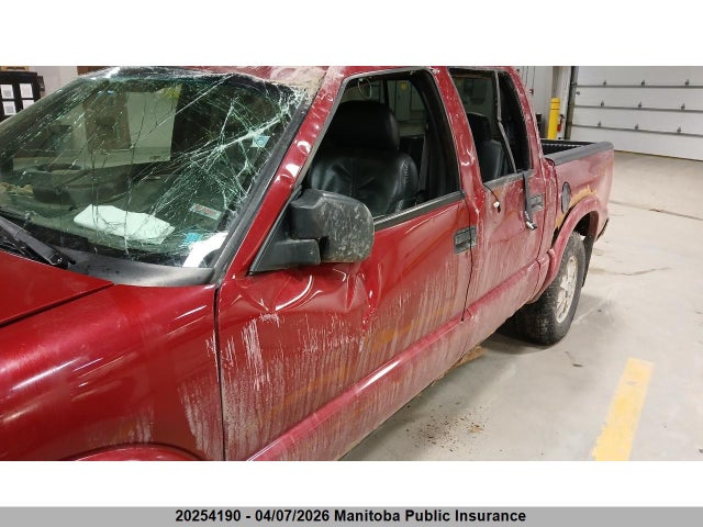 20254190 :رقم المزاد ، 1GTDT13W22K230421 vin ، 2002 Gmc Sonoma Crew Cab مزاد بيع
