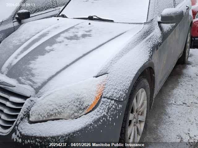 20254237 :رقم المزاد ، 1C3CCBBB1CN117838 vin ، 2012 Chrysler 200 Touring مزاد بيع