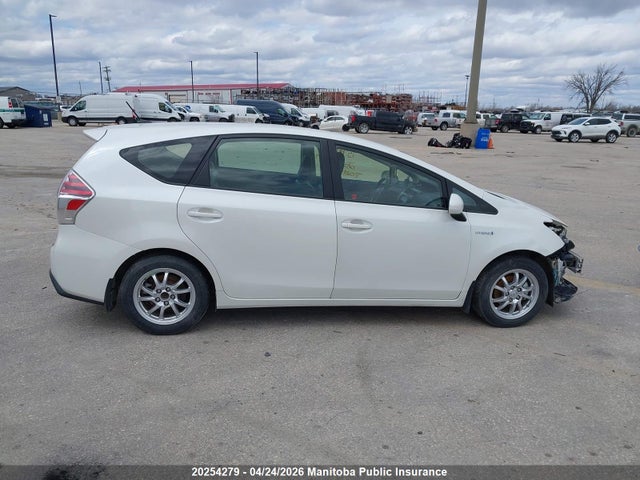 20254279 :رقم المزاد ، JTDZN3EU2FJ028701 vin ، 2015 Toyota Prius V مزاد بيع