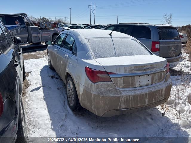 20254332 :رقم المزاد ، 1C3CCBBB1DN692121 vin ، 2013 Chrysler 200 Touring مزاد بيع