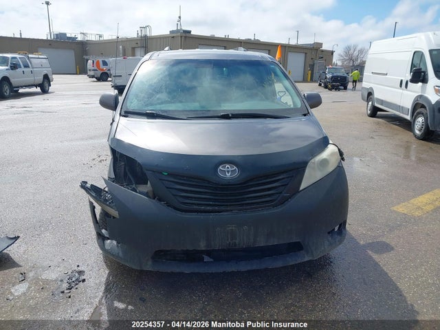 2012 Toyota Sienna V6 მანქანა იყიდება აუქციონზე, vin: 5TDZK3DC0CS193260, აუქციონის ნომერი: 20254357