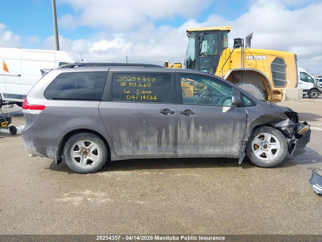 2012 Toyota Sienna V6 მანქანა იყიდება აუქციონზე, vin: 5TDZK3DC0CS193260, აუქციონის ნომერი: 20254357