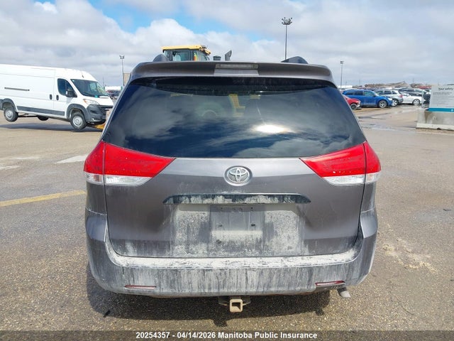 2012 Toyota Sienna V6 მანქანა იყიდება აუქციონზე, vin: 5TDZK3DC0CS193260, აუქციონის ნომერი: 20254357