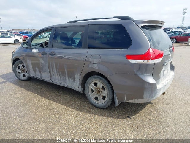 2012 Toyota Sienna V6 მანქანა იყიდება აუქციონზე, vin: 5TDZK3DC0CS193260, აუქციონის ნომერი: 20254357