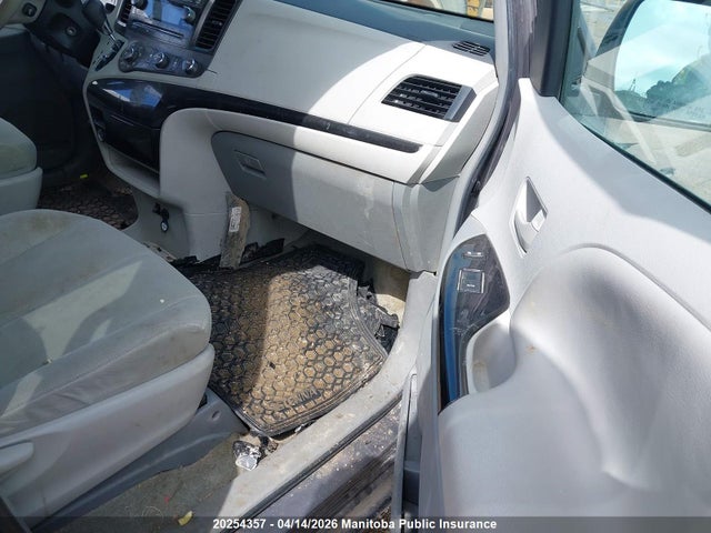 2012 Toyota Sienna V6 მანქანა იყიდება აუქციონზე, vin: 5TDZK3DC0CS193260, აუქციონის ნომერი: 20254357