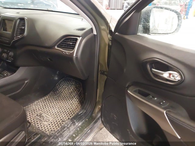 Продажа на аукционе авто 2021 Jeep Cherokee Sport, vin: 1C4PJMAB3MD143347, номер лота: 20254369