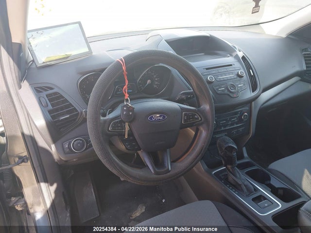 Продажа на аукционе авто 2017 Ford Escape Se, vin: 1FMCU9GD5HUE11246, номер лота: 20254384