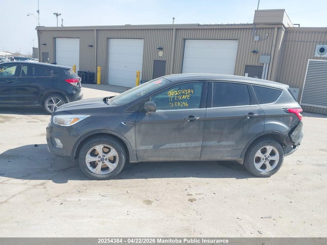 Продажа на аукционе авто 2017 Ford Escape Se, vin: 1FMCU9GD5HUE11246, номер лота: 20254384