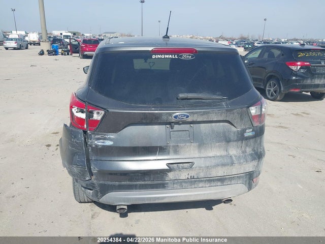 Продажа на аукционе авто 2017 Ford Escape Se, vin: 1FMCU9GD5HUE11246, номер лота: 20254384