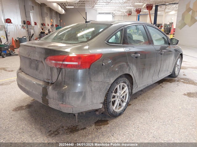 20254440 :رقم المزاد ، 1FADP3F27FL330691 vin ، 2015 Ford Focus Se مزاد بيع