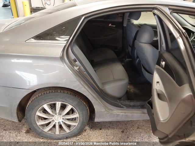 20254517 :رقم المزاد ، 5NPEB4AC0CH374163 vin ، 2012 Hyundai Sonata Gl مزاد بيع