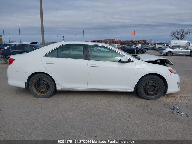 2013 Toyota Camry Xle Hybrid მანქანა იყიდება აუქციონზე, vin: 4T1BD1FK2DU067821, აუქციონის ნომერი: 20254576