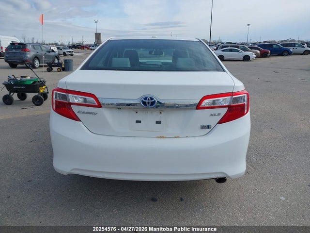 2013 Toyota Camry Xle Hybrid მანქანა იყიდება აუქციონზე, vin: 4T1BD1FK2DU067821, აუქციონის ნომერი: 20254576