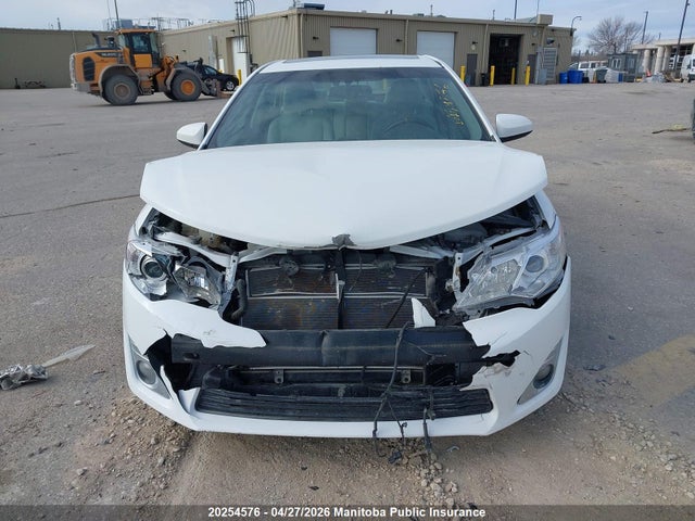 2013 Toyota Camry Xle Hybrid მანქანა იყიდება აუქციონზე, vin: 4T1BD1FK2DU067821, აუქციონის ნომერი: 20254576