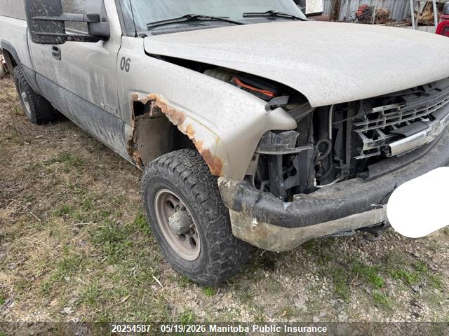 Aukcja sprzedaży 2000 Chevrolet Silverado 2500 Ext Cab, vin: 1GCGK29U4YE271491, numer aukcji: 20254587