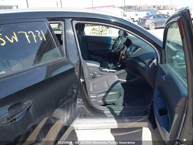 2017 Hyundai Tucson მანქანა იყიდება აუქციონზე, vin: KM8J3CA46HU283051, აუქციონის ნომერი: 20254609