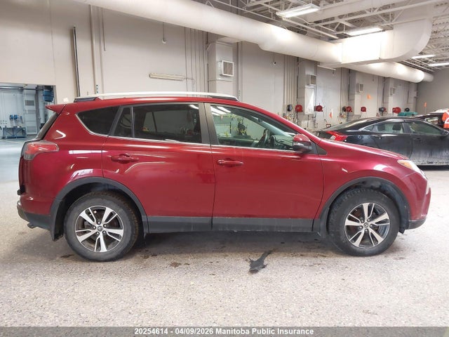 2T3ZFREV4JW438516 Toyota RAV4 LE