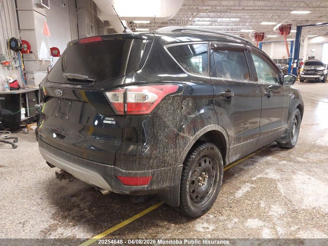 1FMCU9HD7JUC53108 Ford ESCAPE SEL