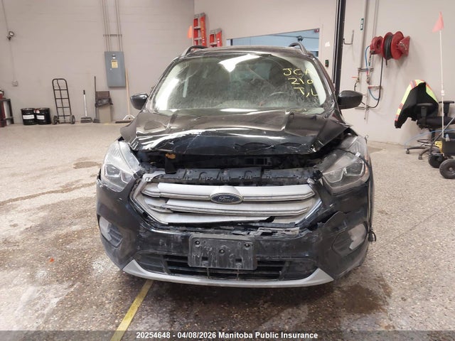 1FMCU9HD7JUC53108 Ford ESCAPE SEL