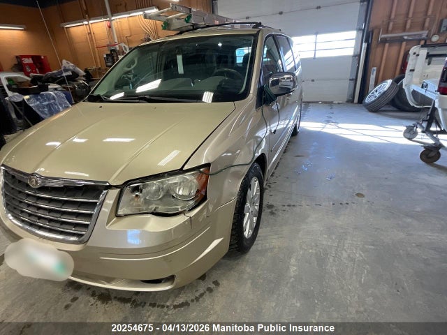 20254675 :رقم المزاد ، 2A4RR5DX4AR478585 vin ، 2010 Chrysler Town & Country Touring مزاد بيع