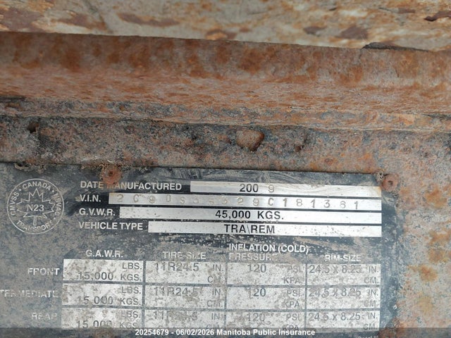 20254679 :رقم المزاد ، 2C9DS35359C181361 vin ، 2009 Semi-trailer Canuck مزاد بيع
