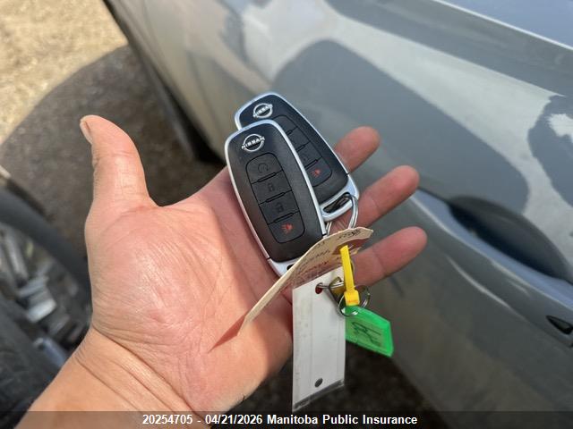2024 Nissan Kicks Sr მანქანა იყიდება აუქციონზე, vin: 3N1CP5DVXRL552782, აუქციონის ნომერი: 20254705