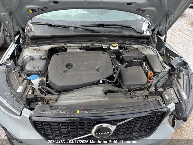 YV4L12UKXR2231648 Volvo Xc40 Core B5