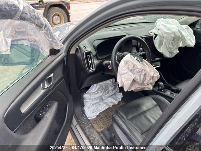 YV4L12UKXR2231648 Volvo Xc40 Core B5