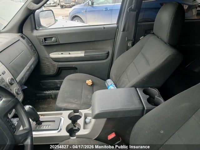 20254827 :رقم المزاد ، 1FMCU93GX9KC00234 vin ، 2009 Ford Escape Xlt V6 مزاد بيع